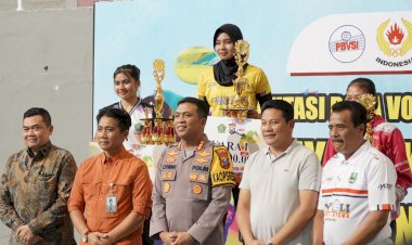Bupati-dan-Kapolresta-Sidoarjo-Tutup-Pertandingan-Bola-Volly-Indoor-dan-Volly-Pantai-U-17-Bhayangkara-Cup-Tingkat-Nasional