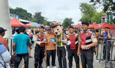 Operasi-Keselamatan-Semeru-Polres-Situbondo-Sampaikan-Pesan-Kamseltibcarlantas-di-CFD