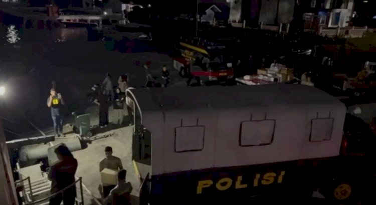 KP Wisanggeni-8005 Angkut Bantuan Kemanusiaan dari Sabang ke Pelabuhan Malahayati