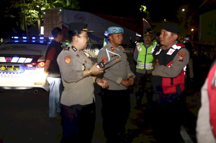 Polres Pelabuhan Tanjung Perak Gelar Patroli Skala Besar Antisipasi Gangster dan Balap Liar